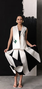 White Green Scoop Jacket Skirt Set